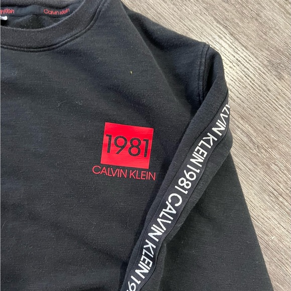 CK Pullover - Picture 2 of 2